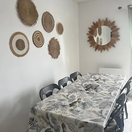 度假居 Charmante Maison De